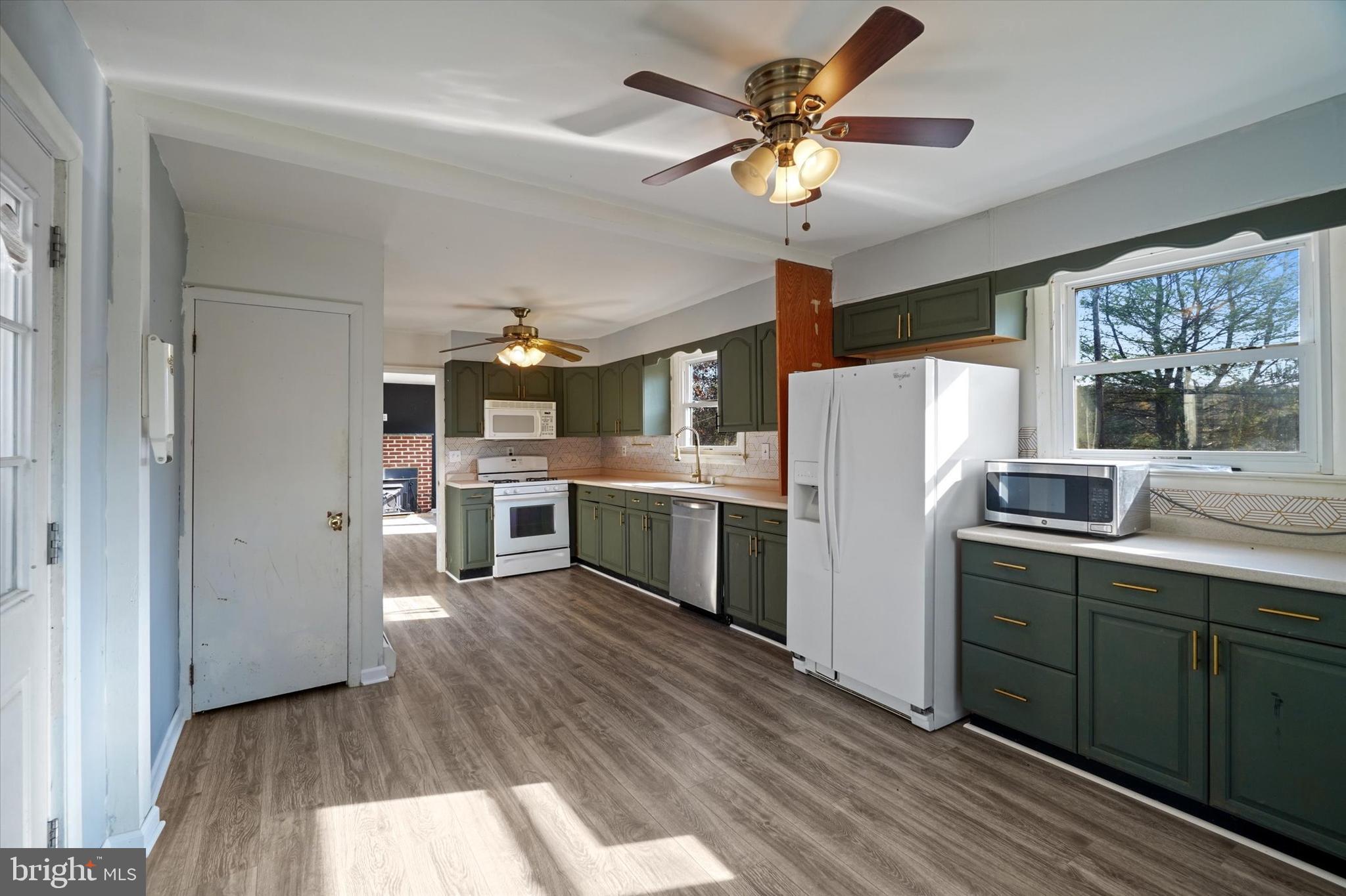 121 Susquehanna Road Delta, PA 17314 - Photo 9 of 20 Gallery Image 9