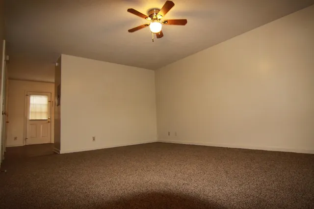 $795 | 723 Peachers Mill Road, Clarksville, TN 37042