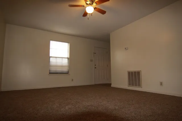 $795 | 723 Peachers Mill Road, Clarksville, TN 37042