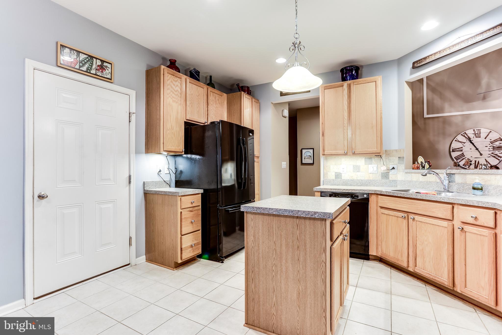 8481 Grove Angle Road, Unit 9 Ellicott City, MD 21043 - Photo 8 of 41 Kitchen
