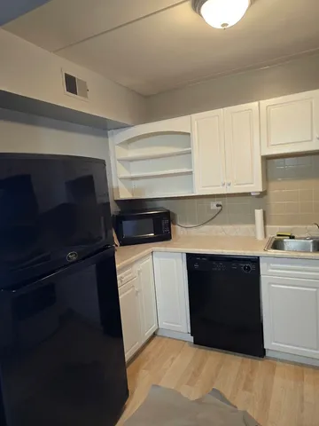 $1,700 | 17001 Albany Avenue, Unit 101, Hazel Crest, IL 60429