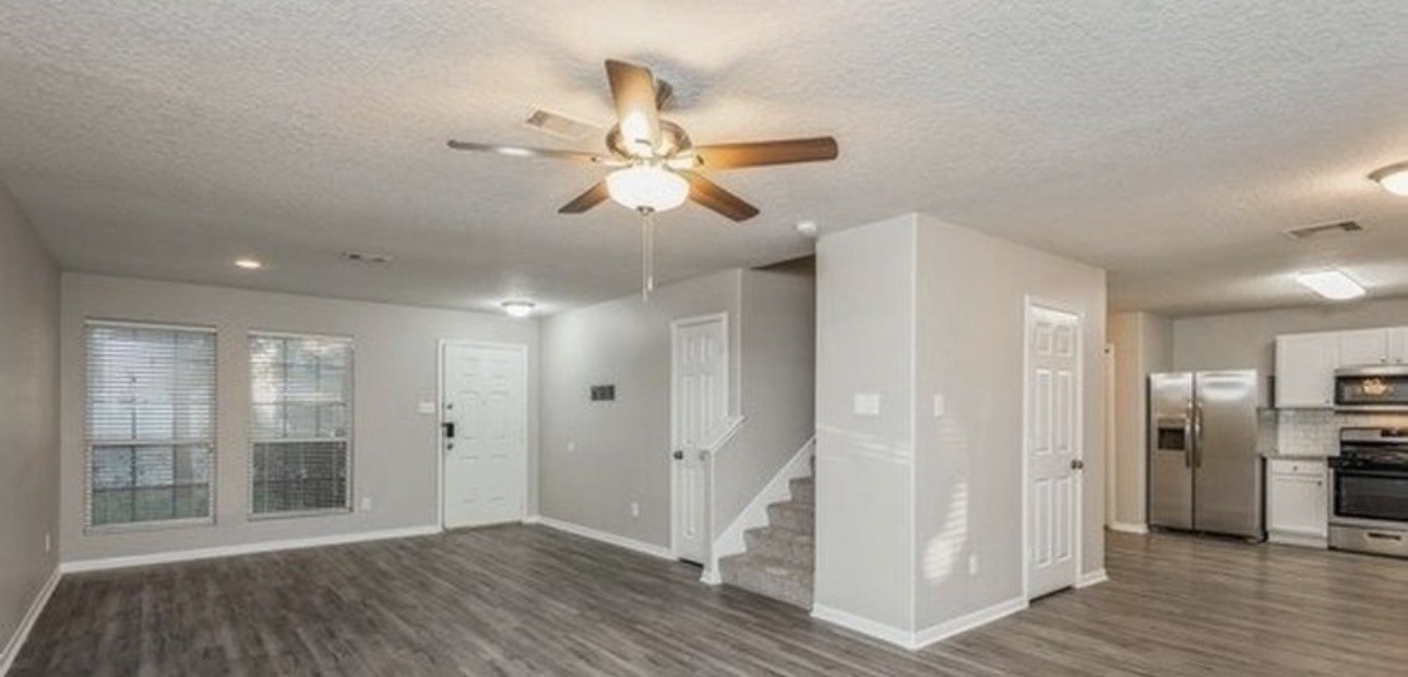 3646 Clipper Winds Way Houston, TX 77084 - Photo 3 of 8