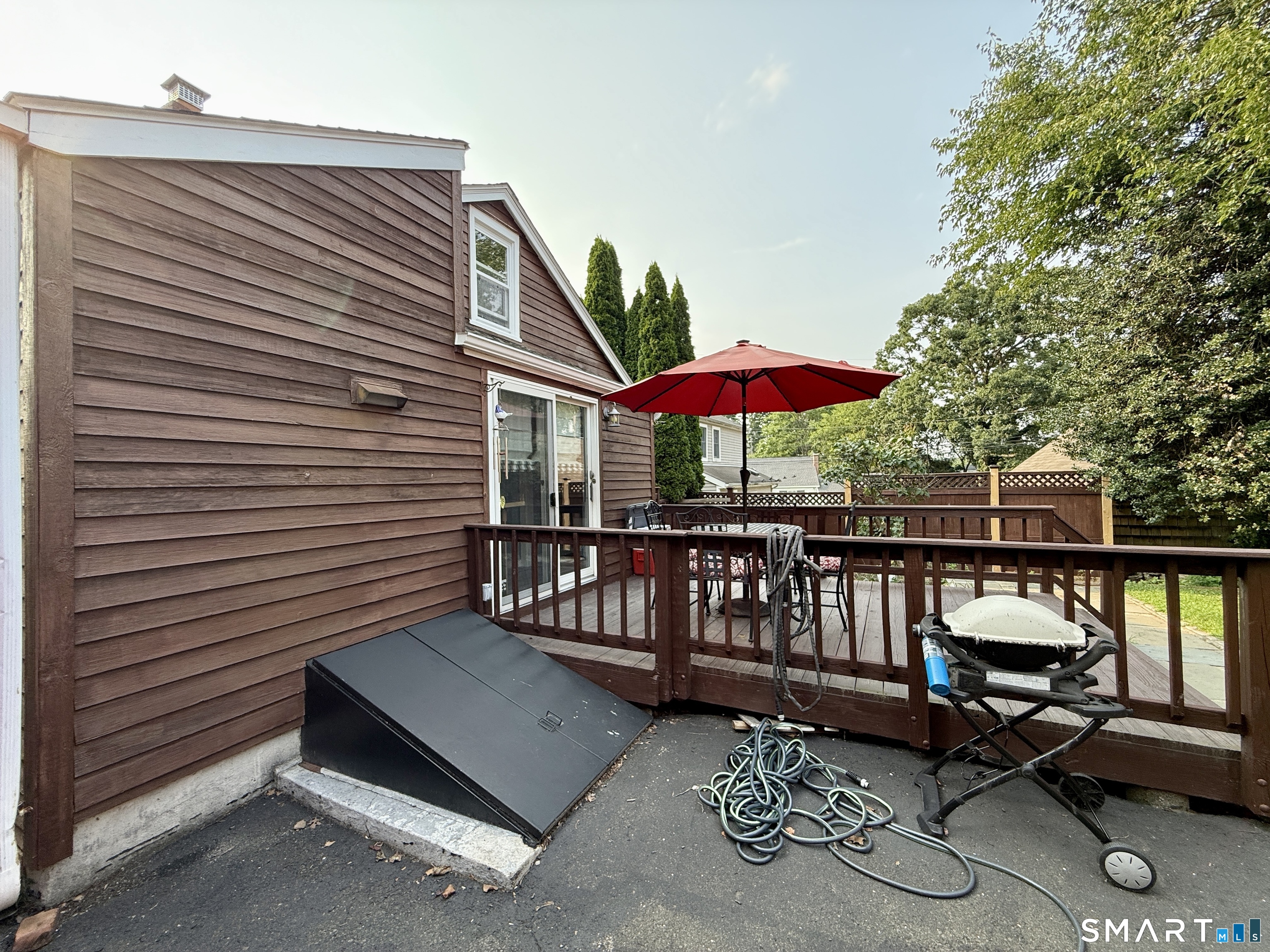 21 Parallel Street Norwalk, CT 06850 - Photo 7 of 39 Gallery Image 7