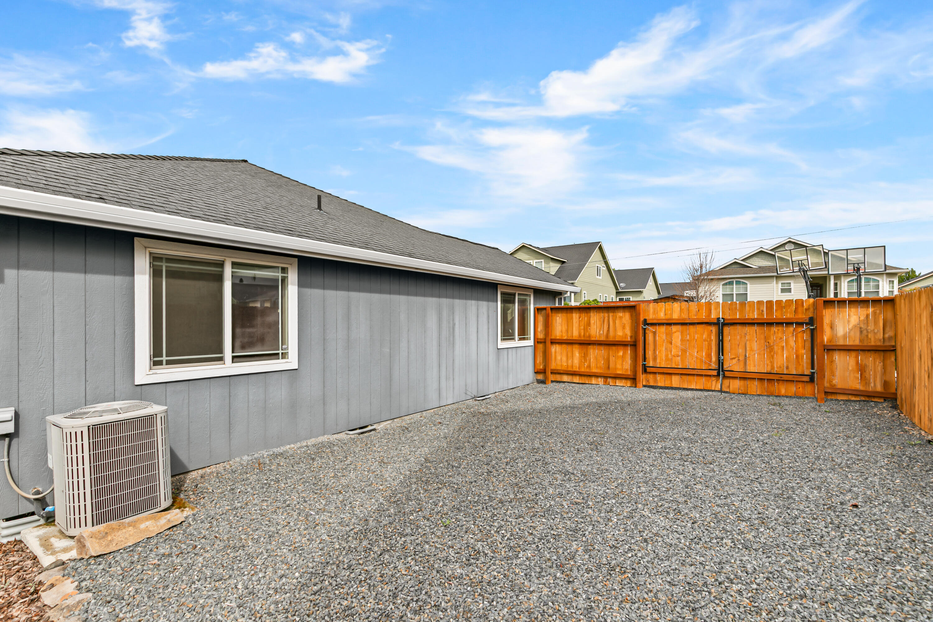 602 Barton Road Eagle Point, OR 97524 - Photo 28 of 31