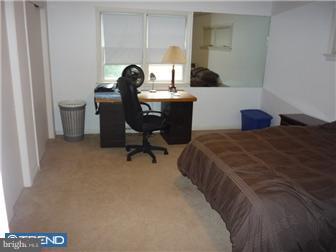 2039 Lorraine Road Reading, PA 19604 - Photo 6 of 12 Gallery Image 6