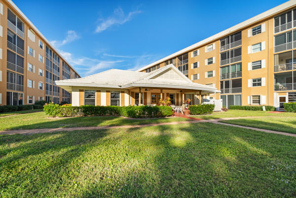 308 Golfview Road, Unit PH03 North Palm Beach, FL 33408 - Photo 26 of 30 IMG_3892