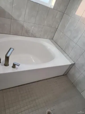 $1,900 | 432 West Telfair Avenue, Edinburg, TX 78539