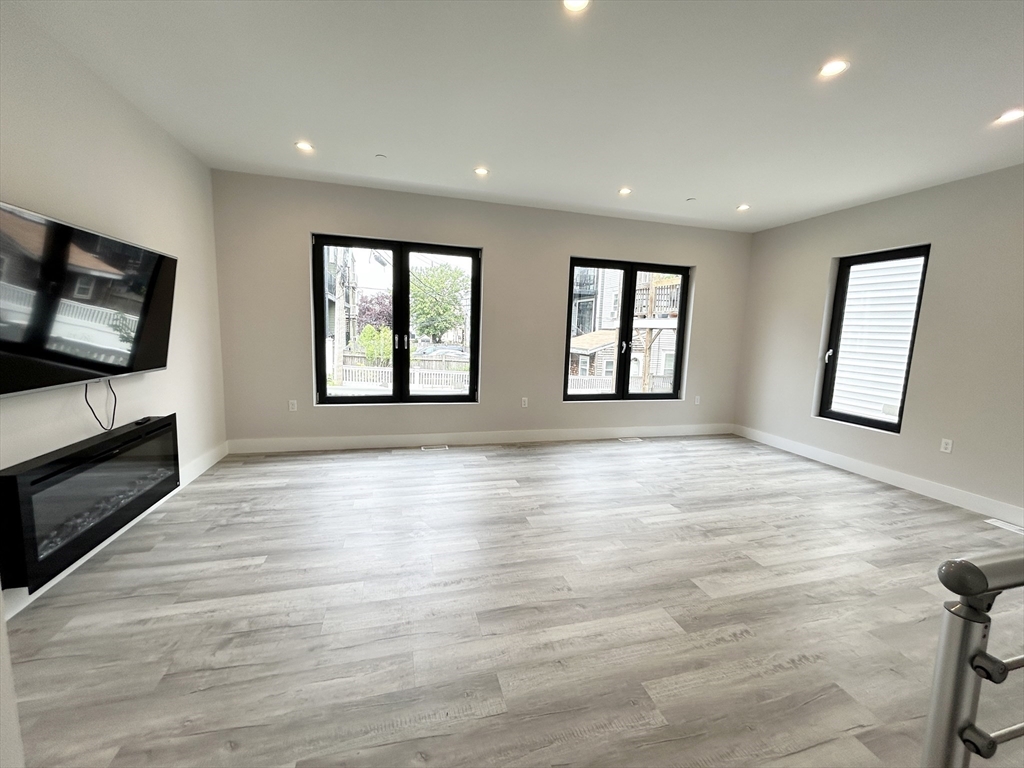 2 West 3rd St Place, Unit REAR Boston, MA 02127 - Photo 3 of 12