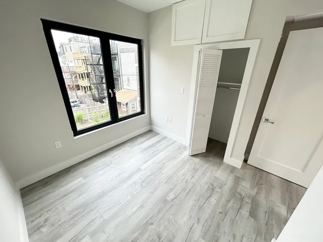 $9,000 | 2 West 3rd St Place, Unit REAR, Boston, MA 02127