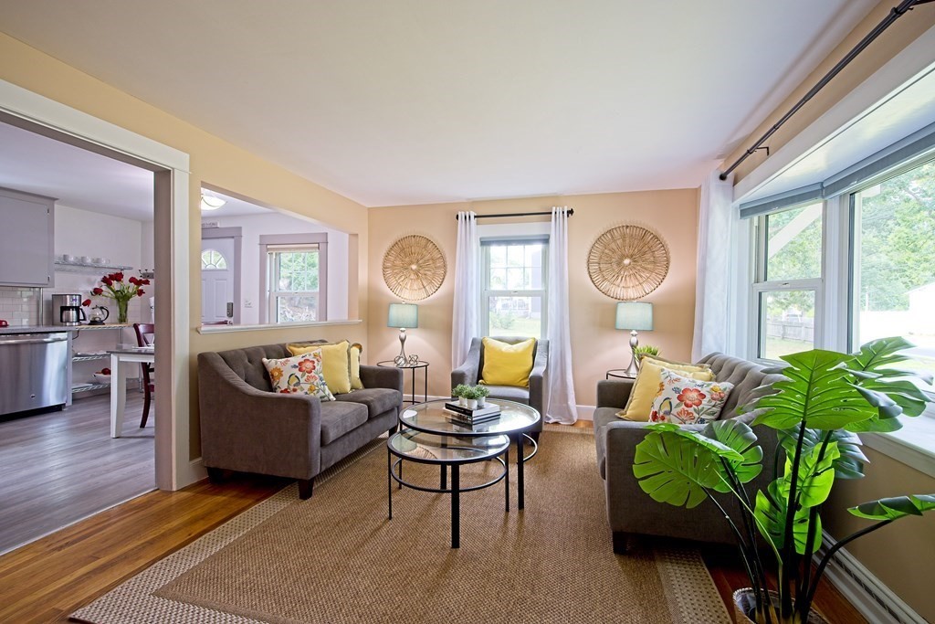 7 Bridle Road Billerica, MA 01821 - Photo 2 of 26 Gallery Image 2