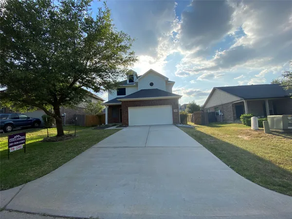 $1,995 | 4903 Summer Ridge Drive, Conroe, TX 77303