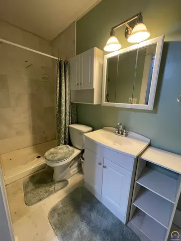 $125,000 | 415 Market Street, Emporia, KS 66801