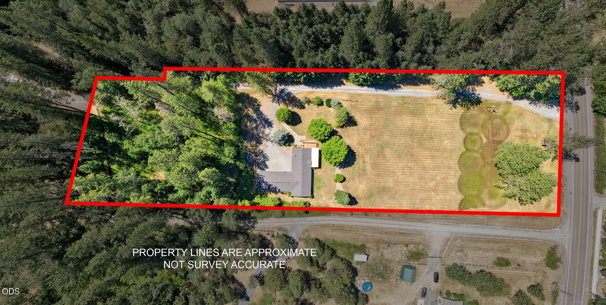 2072 East Evans Creek Road Rogue River, OR 97537 - Photo 2 of 31