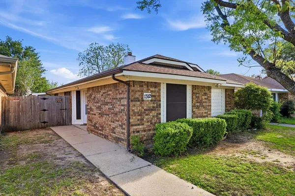 $250,000 | 1312 Hackamore Street, Mesquite, TX 75149