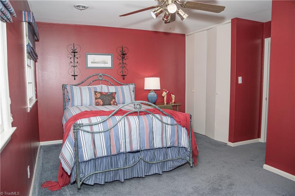 3608 Hobbs Road Greensboro, NC 27410 - Photo 22 of 24 Gallery Image 22