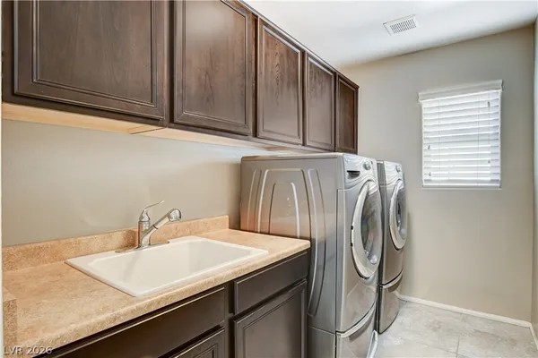 $2,450 | 3140 Nevelson Walk, Henderson, NV 89044