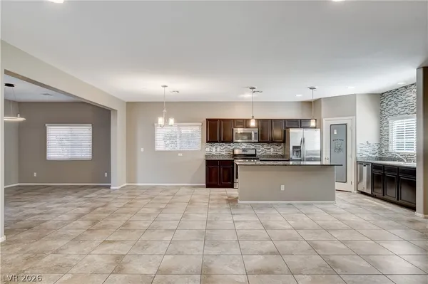 $2,450 | 3140 Nevelson Walk, Henderson, NV 89044