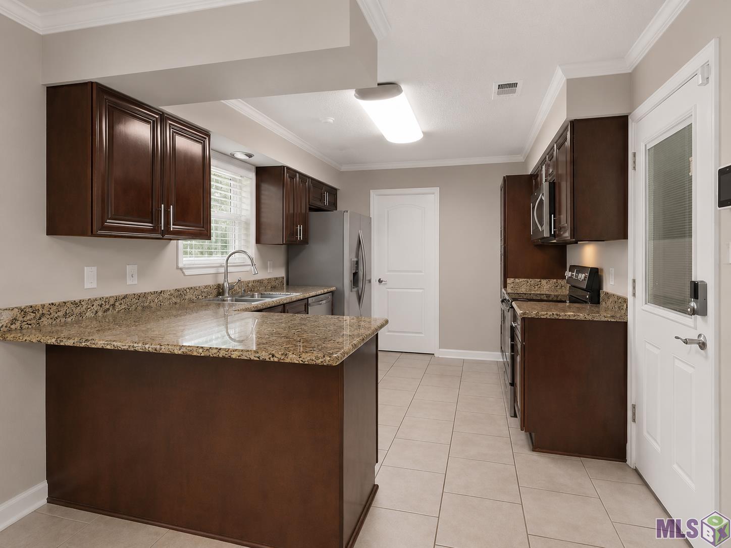 11522 Brunswick Avenue Baton Rouge, LA 70817 - Photo 3 of 7