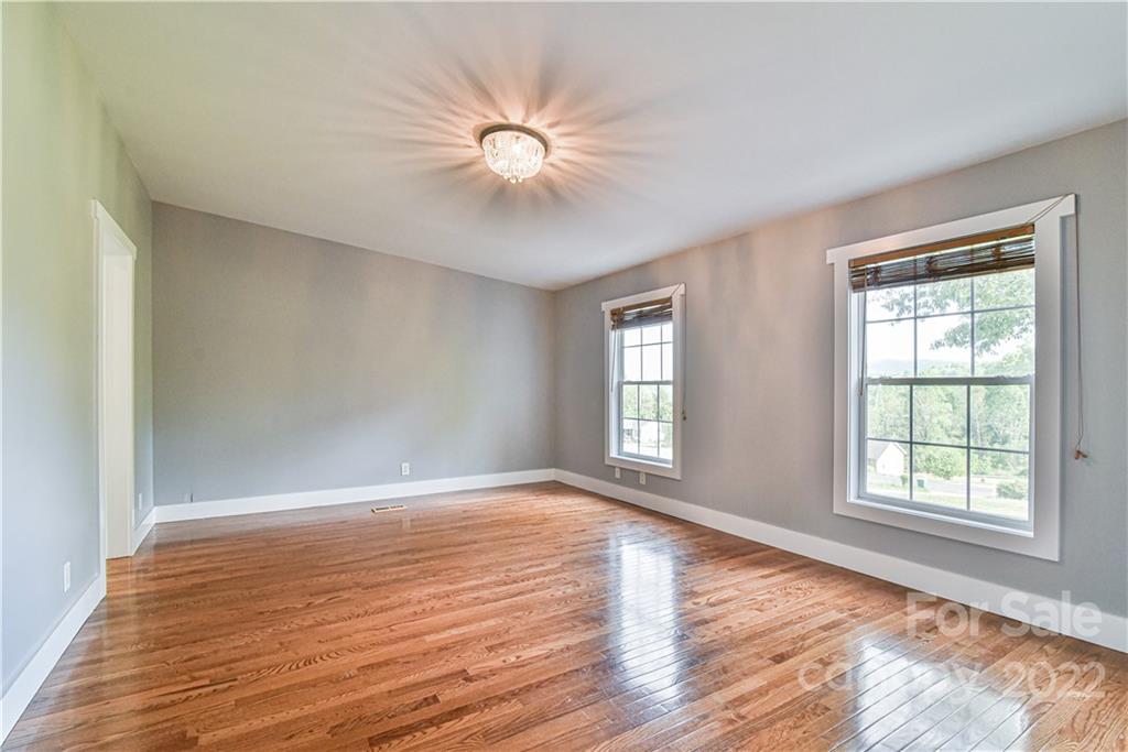29 Jackson View Road Asheville, NC 28806 - Photo 14 of 31 Gallery Image 14