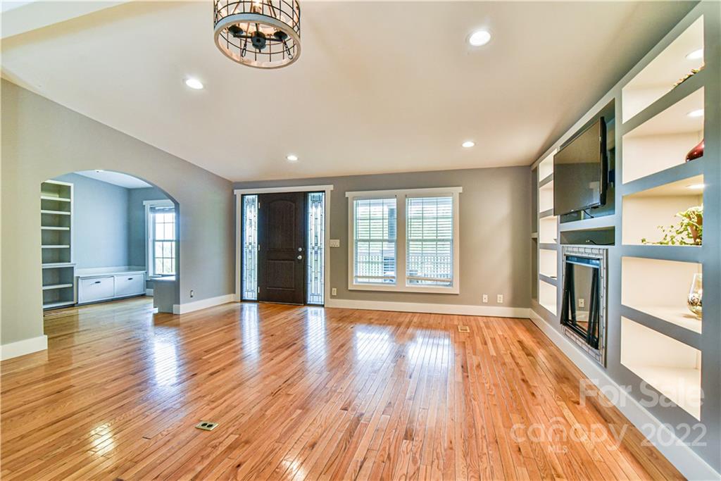 29 Jackson View Road Asheville, NC 28806 - Photo 6 of 31 Gallery Image 6
