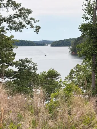 $880,000 | 2 Warpath Ridge Trail, Six Mile, SC 29682