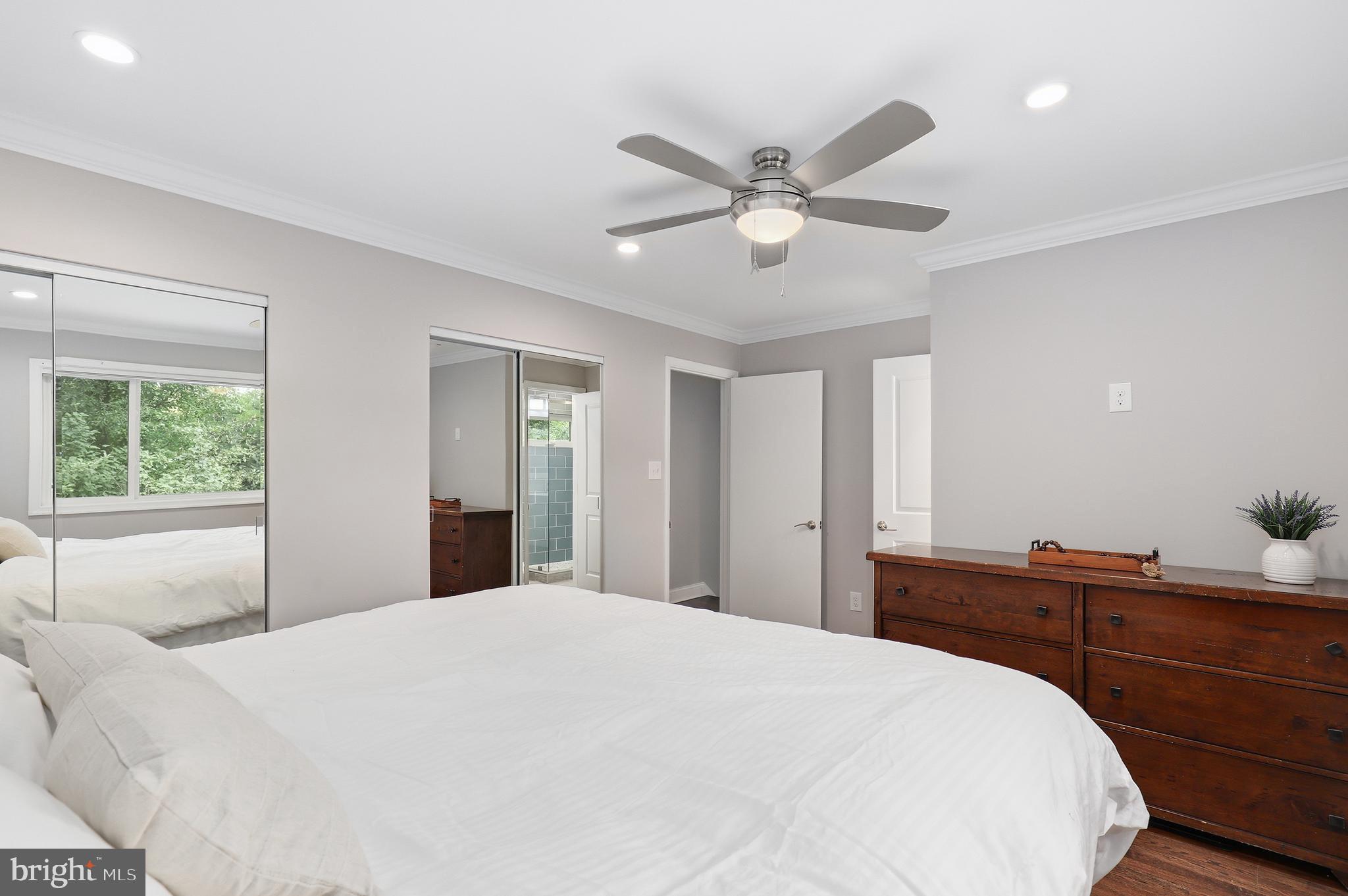 6401 Greentree Road Bethesda, MD 20817 - Photo 21 of 46