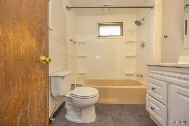 $1,500 | 567 Auburn Avenue, Buffalo, NY 14222