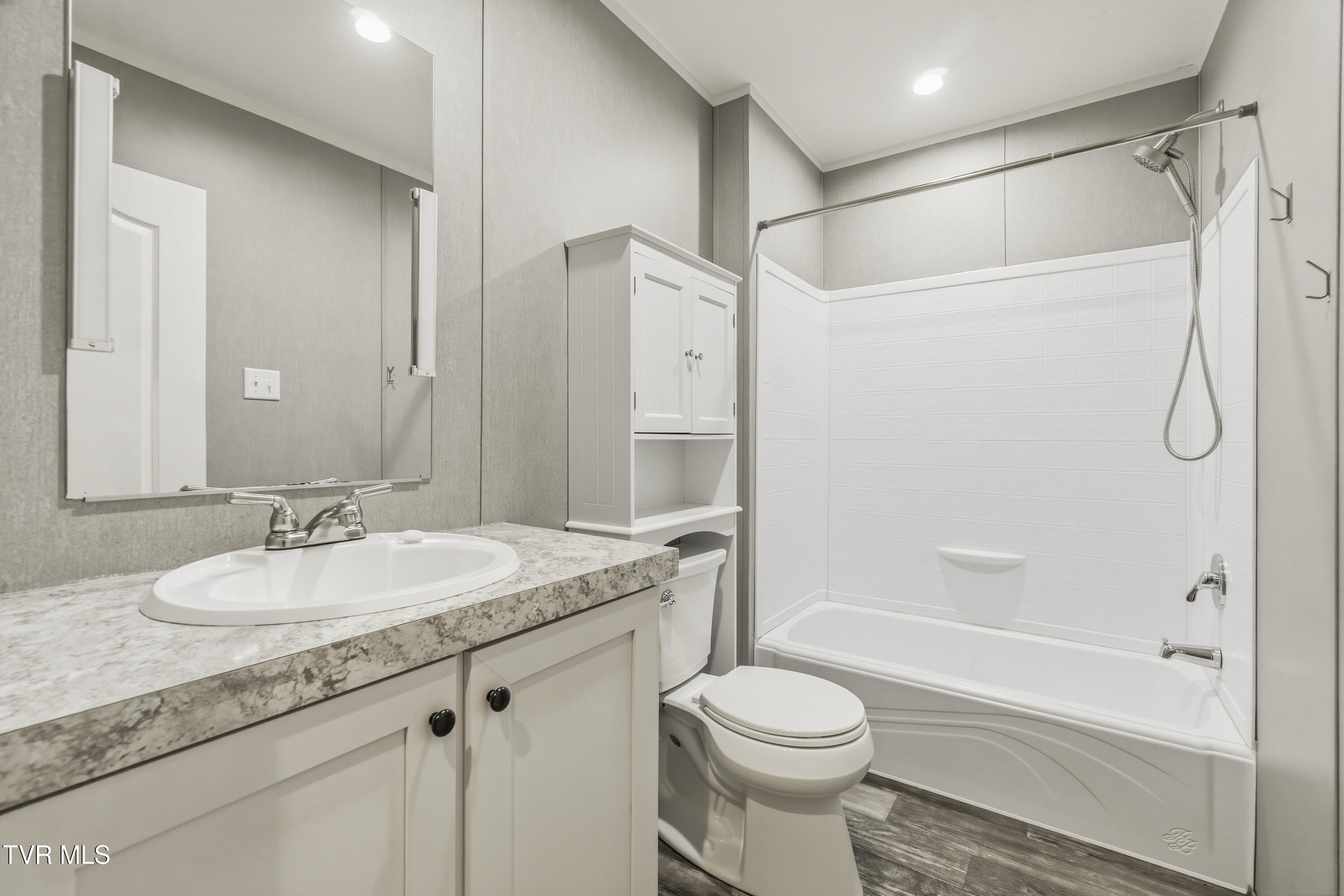 1320 Sugar Bowl Road Chuckey, TN 37641 - Photo 5 of 44 2nd Bathroom