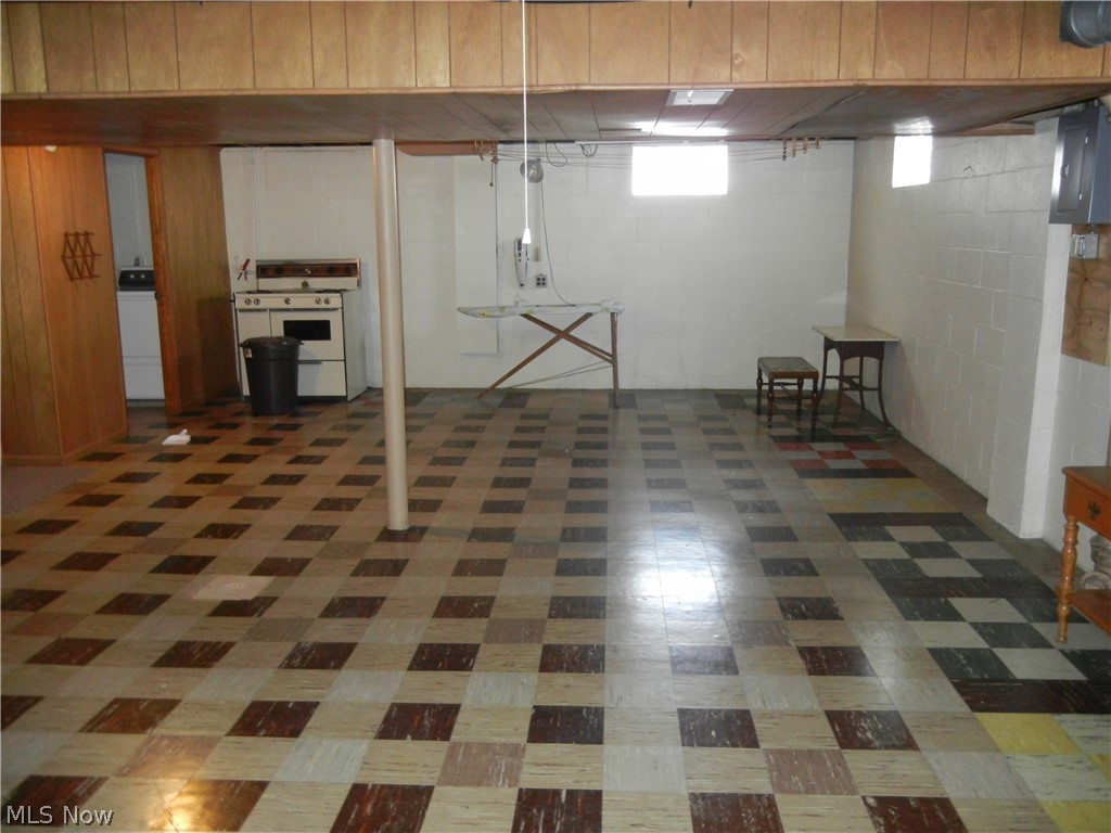 182 Struthers-Liberty Road Campbell, OH 44405 - Photo 14 of 22 Gallery Image 14