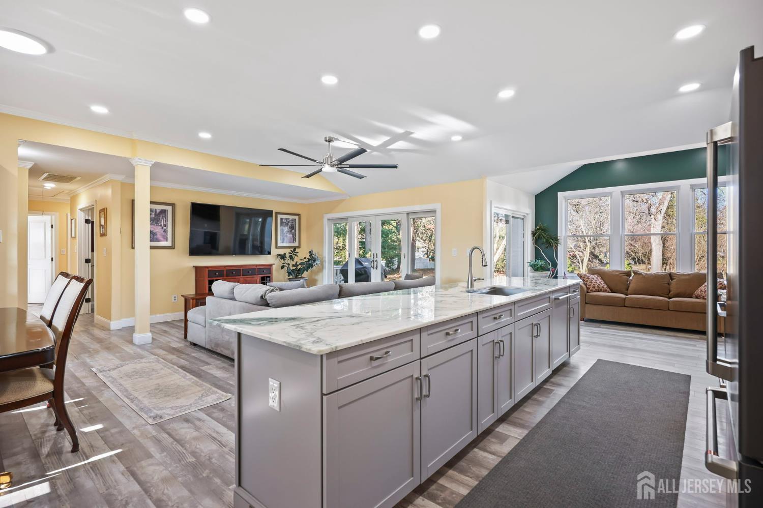 568 Village Road West Windsor, NJ 08550 - Photo 10 of 43