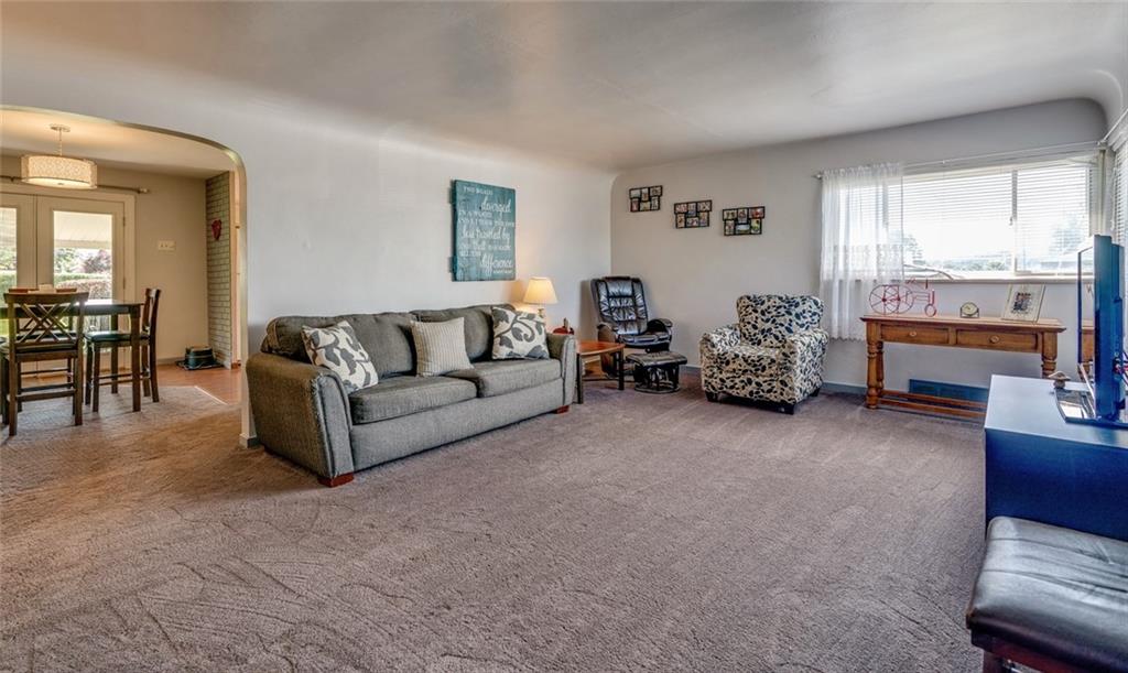 112 Rita Avenue Lower Burrell, PA 15068 - Photo 2 of 15 Gallery Image 2