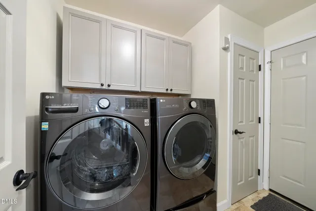 $550,000 | 116 East Laurenbrook Court, Cary, NC 27518