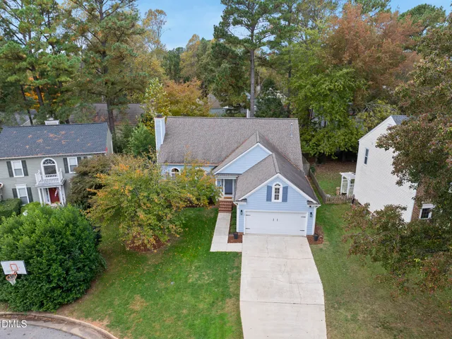 $550,000 | 116 East Laurenbrook Court, Cary, NC 27518