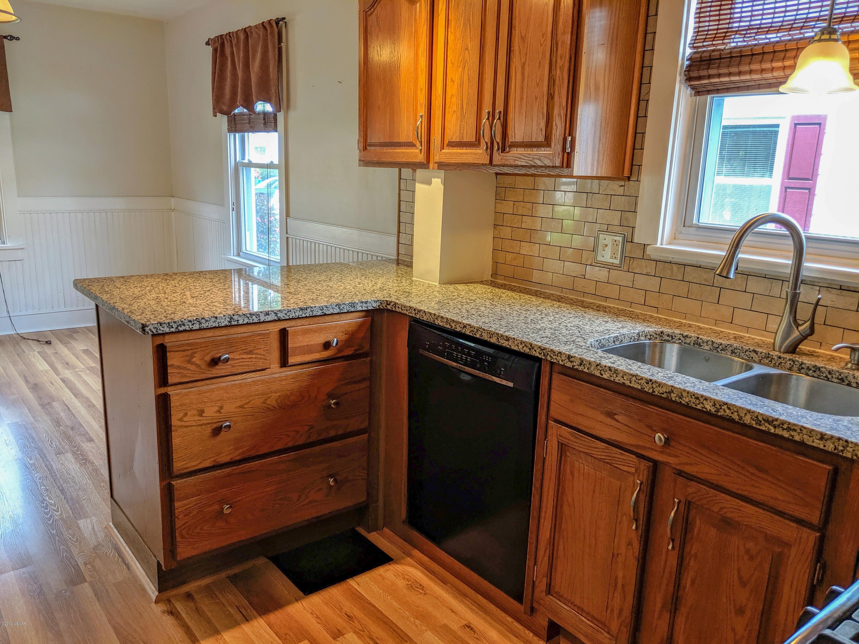 2008 Reed Street Williamsport, PA 17701 - Photo 6 of 19 image (11)