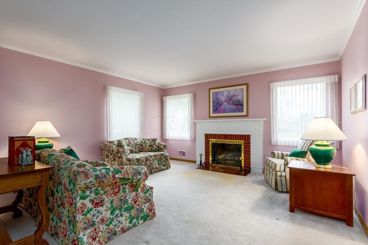 3879 Mountview Road Upper Arlington, OH 43220 - Photo 2 of 26 Gallery Image 2