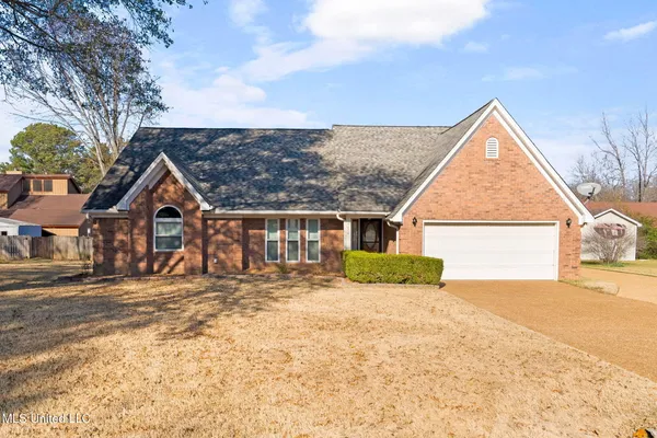 $320,000 | 4020 Maryan Court, Nesbit, MS 38651