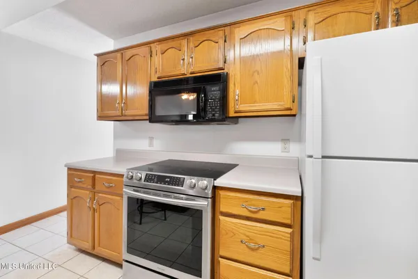 $320,000 | 4020 Maryan Court, Nesbit, MS 38651