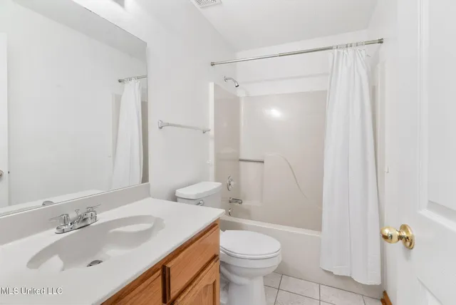 $325,000 | 4020 Maryan Court, Nesbit, MS 38651