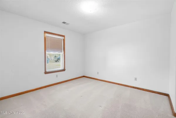 $320,000 | 4020 Maryan Court, Nesbit, MS 38651