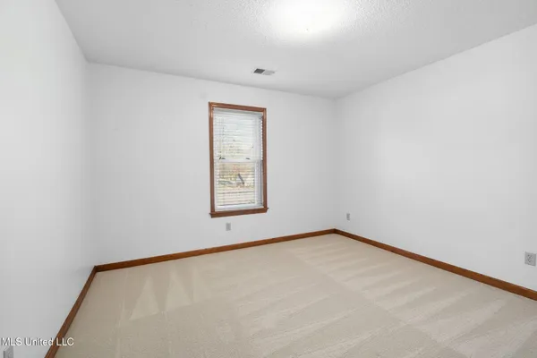 $320,000 | 4020 Maryan Court, Nesbit, MS 38651