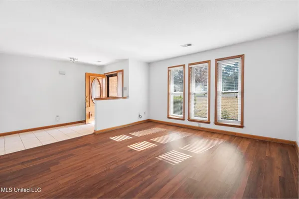 $320,000 | 4020 Maryan Court, Nesbit, MS 38651