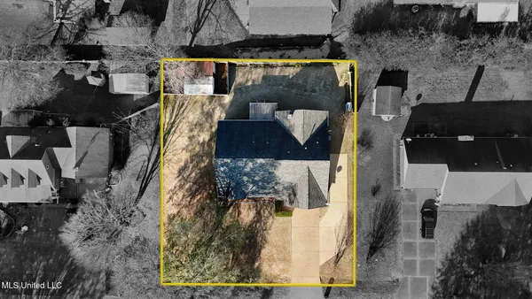 $320,000 | 4020 Maryan Court, Nesbit, MS 38651