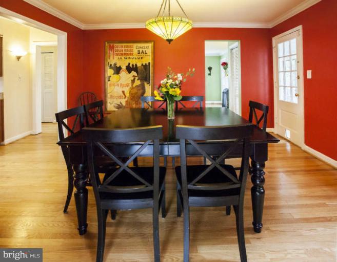 322 Whitestone Road Silver Spring, MD 20901 - Photo 13 of 29 Dining Room