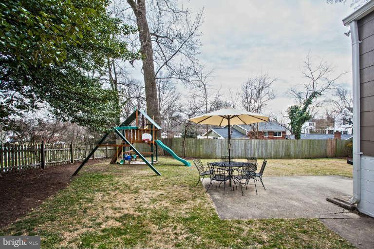 322 Whitestone Road Silver Spring, MD 20901 - Photo 26 of 29 Exterior (Rear)
