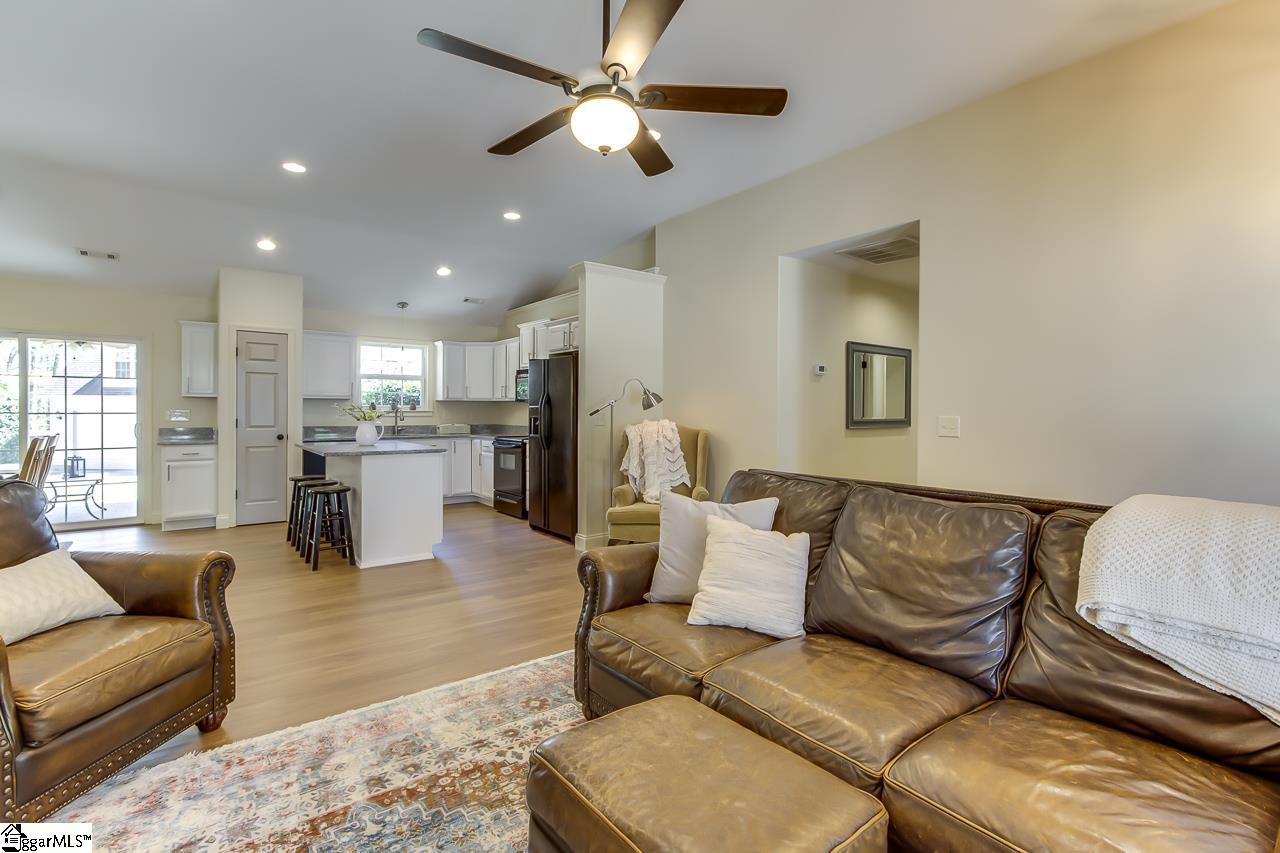 114 Blue Ridge Drive Greer, SC 29651 - Photo 9 of 36