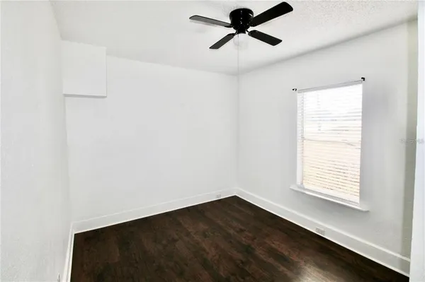 $1,850 | 610 Dundee Road, Unit 1, Dundee, FL 33838