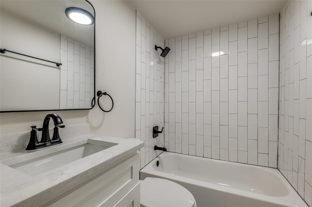 2415 Dathe Street Dallas, TX 75215 - Photo 17 of 23