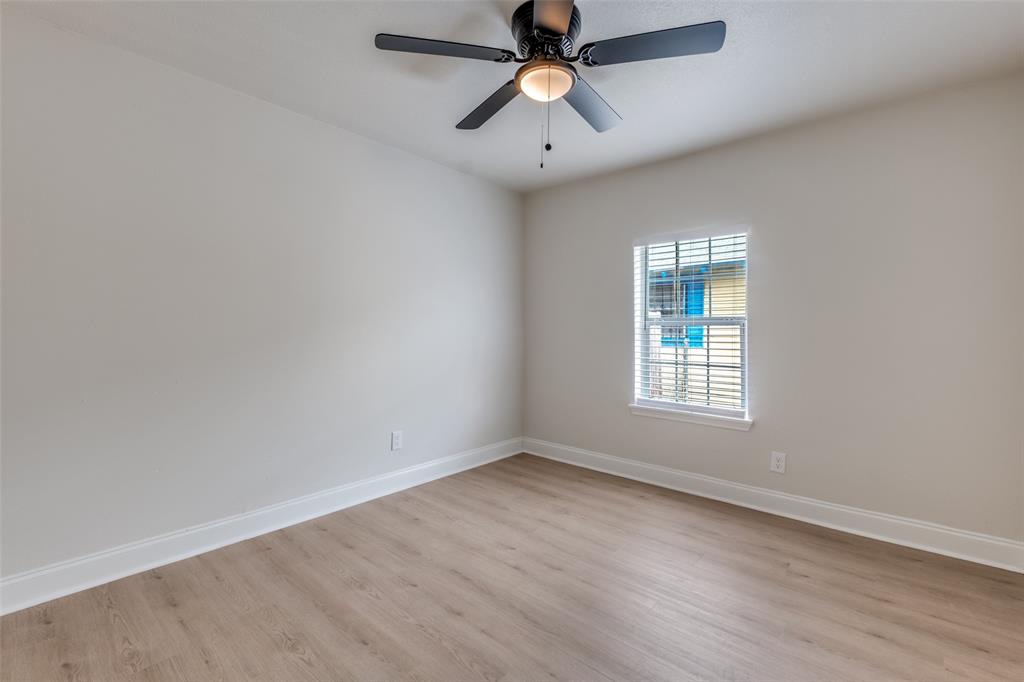 2415 Dathe Street Dallas, TX 75215 - Photo 19 of 23