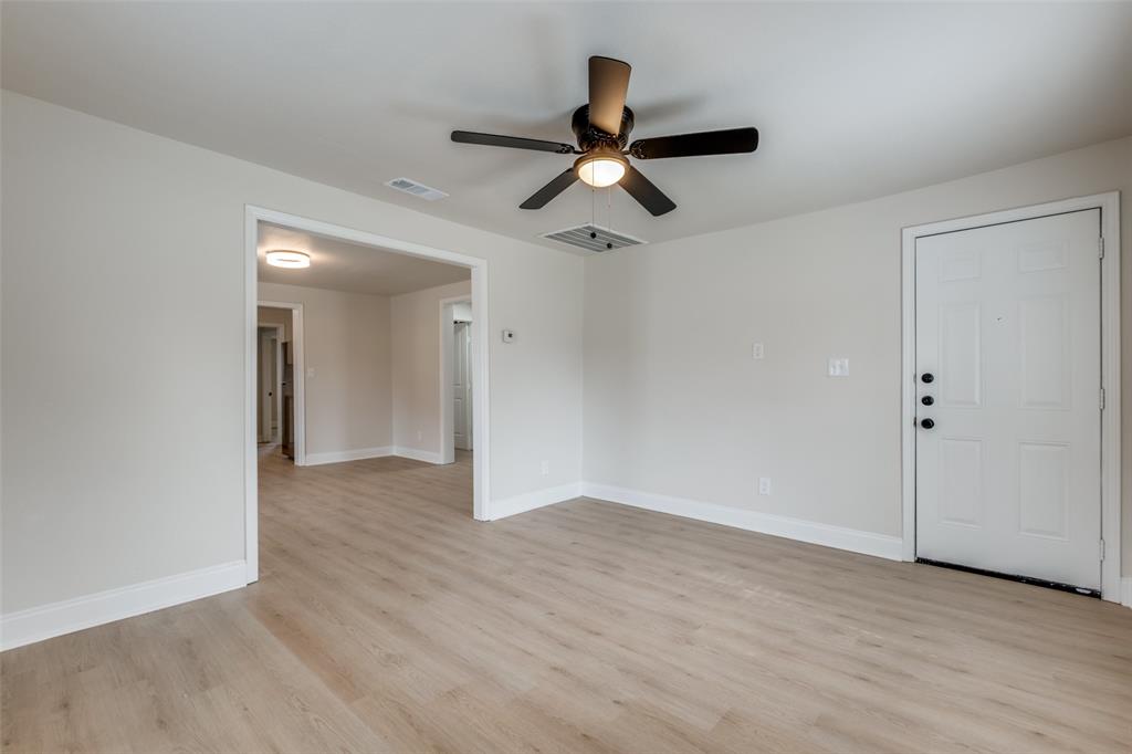 2415 Dathe Street Dallas, TX 75215 - Photo 3 of 23