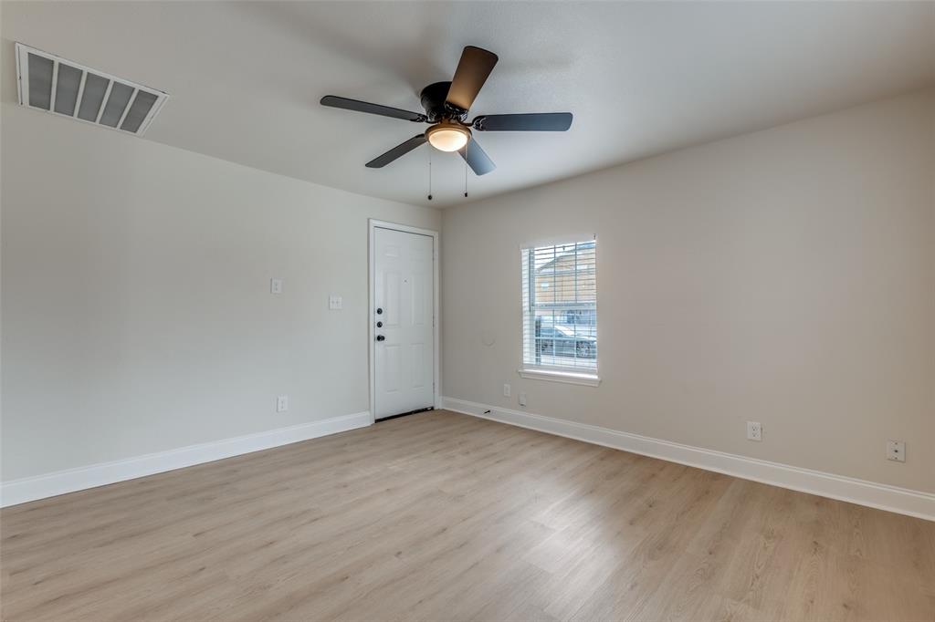 2415 Dathe Street Dallas, TX 75215 - Photo 4 of 23